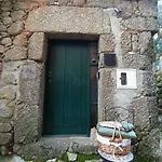 Hébergement de vacances Casa De Aldeia Vale Do Mondego Guarda
