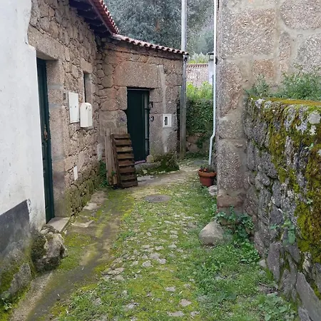 Casa De Aldeia Vale Do Mondego 펜션 과르다